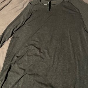 New with tags Lululemon mens XL shirt